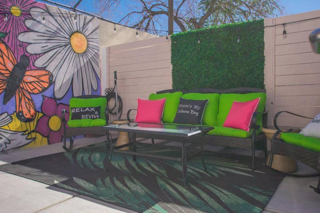 Bohemian Chic An Eclectic Escape-Hot Tub-Pet Friendly-No Pet Fees! Villa Албукерке Екстериор снимка